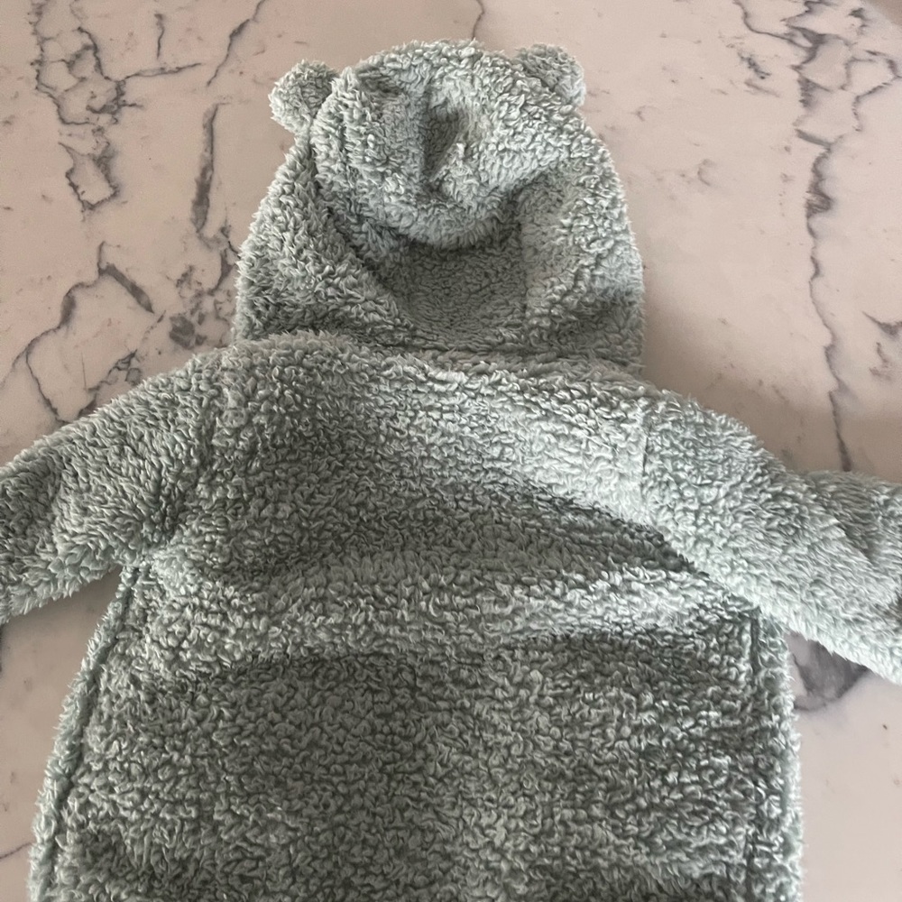 Baby jacket. - Picture 3 of 3